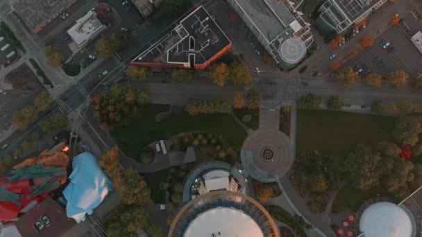 Panning Overhead View Seattle Space Needle Sunset — Stok video