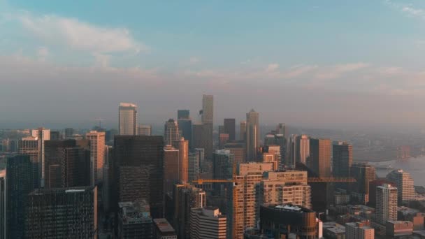 Aerial Seattle Skyscrapers Golden Hour Sunset — Stockvideo