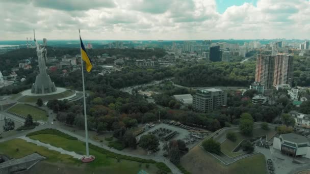 Cinematic Aerial View Motherland Monument Kiev Independence Day Ukraine Ukranian — Video