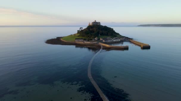 Gelgit Sırasında Michaels Dağı Doğru Kuş Bakışı Görüş Cornwall — Stok video