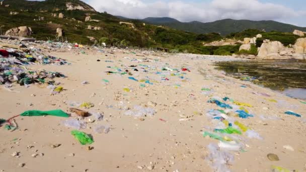 Ocean Pollution Tropical Sand Beach Polluted Plastic Waste Chemicals Trash — Video