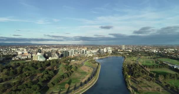 Panorama Perspectiva Aérea Suave Derecha Sobre Albert Park Lake Melbourne — Vídeos de Stock