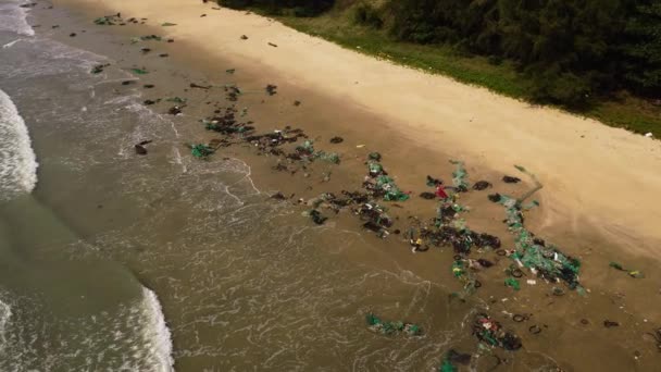 Strzał Góry Dół Ziemi Odpadów Piaszczystej Plaży Tajfun Rai Strzał — Wideo stockowe