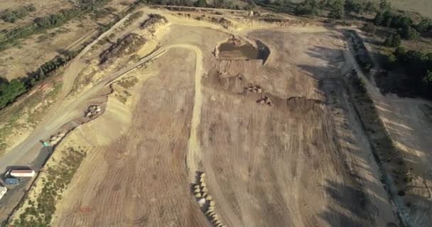 Smooth Aerial Orbit Point View Quarry Revealing Suburban Region Distant — Stockvideo