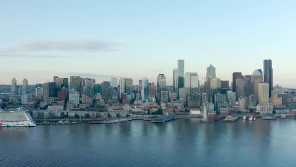 Wide Aerial Seattle Downtown Corridor Perspective Puget Sound — Stock videók