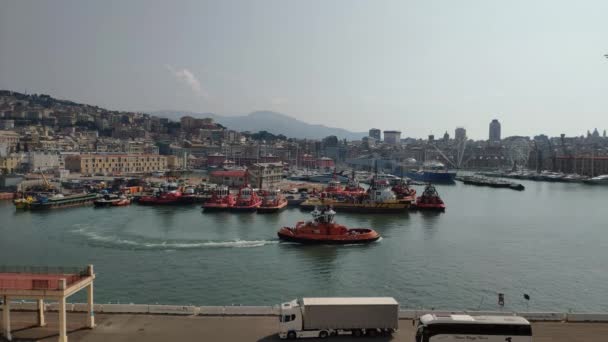 Puerto Spezia Cinque Terre Italia Tugboat Está Mudando Anclado Para — Vídeo de stock