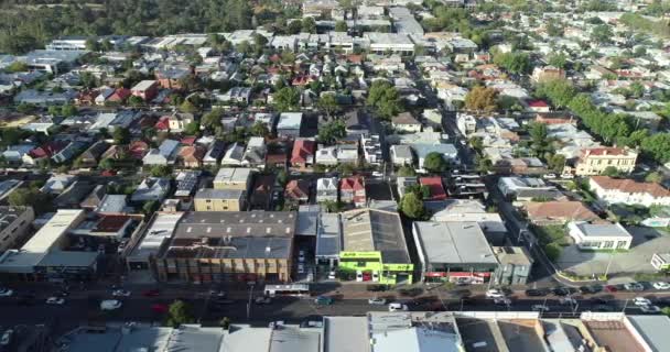 Smooth Aerial Perspective Tracking Morning Traffic Building Rush Hour — Vídeo de Stock