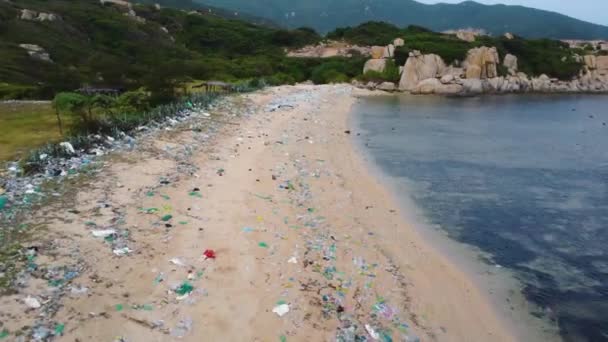 Eyesore Marine Trash Litters Nice Sandy Beach Vietnam Aerial — Stockvideo