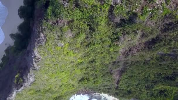 Spectacular Aerial View Flight Drone Camera Pointing Shot Edge Rock — Vídeo de Stock