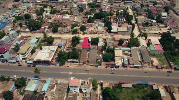 Cinematic Circular Motion Aerial View African City Traffic Showing Water — Stok Video