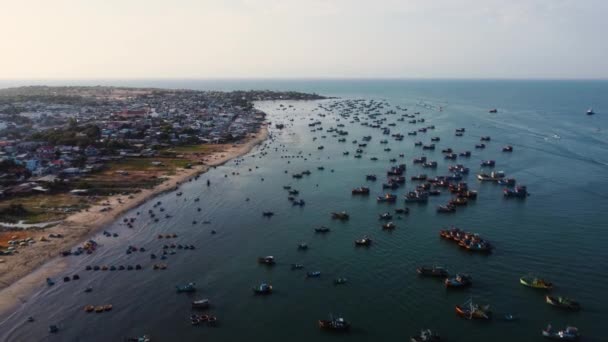Aerial Panorama Crowded Fishing Village Southeast Asia Fishing Boats Moored — Vídeos de Stock