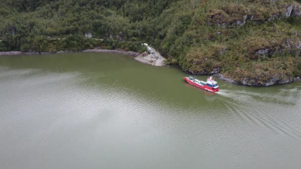 Cars Transported Ferry Carretera Austral Chile Top View Aerial Drone — Stockvideo