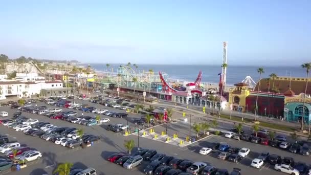 Parking Area Cars Palms Amusement Park Roller Coaster Stunning Aerial — Vídeo de Stock