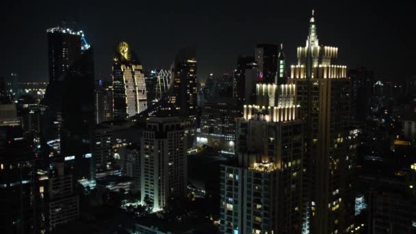 Bangkok High Raised Buildingst Pan Massive Skyline Night Background Bright — Stock video