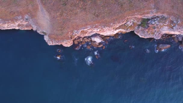 Top Aerial View Waves Splash Rocky Seashore Background Flight High — Stok video