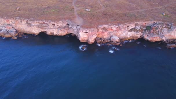 Top Aerial View Waves Splash Rocky Seashore Background Flight High — Αρχείο Βίντεο