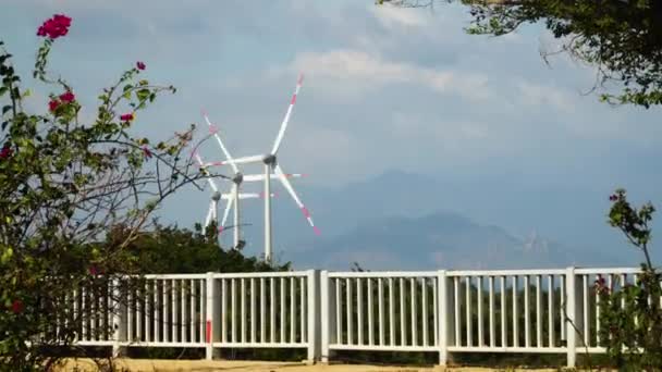 Rotating Windmill Energy Plant Mountain Landscape Vietnam Static Windy Day — Stockvideo