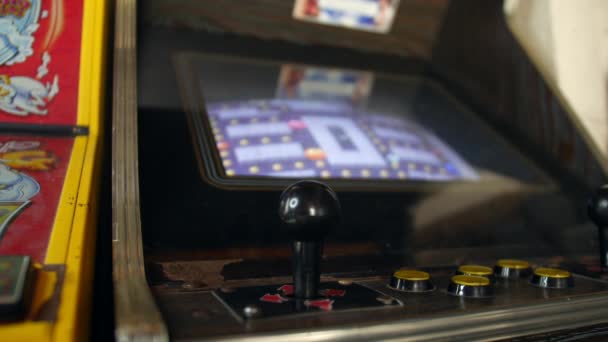 Retro Video Game Arcade Machine — 비디오