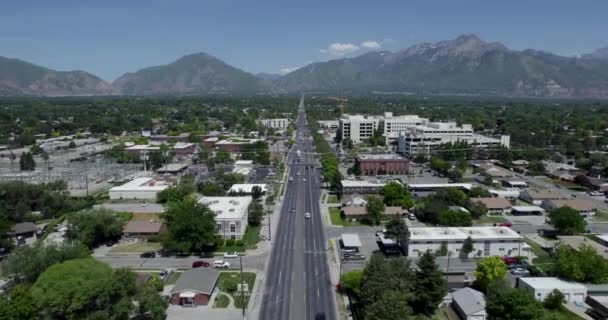 Busy Two Lane Road Cars Traffic Millcreek Utah Aerial — Vídeo de Stock