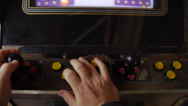 Top View Man Playing Video Game Vintage Retro Arcade Machine — Stock video