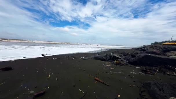 Playa Vasi Rajodi Playa Surf Olas Timelaps India Mumbai Maharashtra — Vídeos de Stock