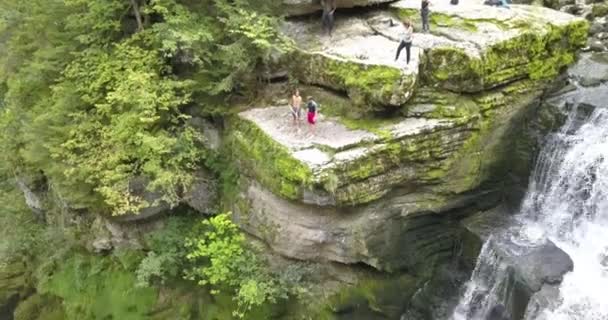 Tilt Waterfall Rocks People Want Jump Doubs River Neuchtel Switzerland — Stockvideo