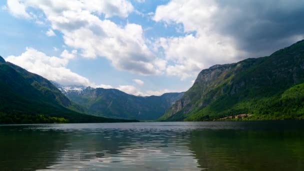 Time Lapse White Fluffy Clouds Forming Lake Bohinj Slovenia Mountain — 비디오