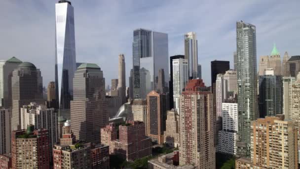 Luftaufnahme Hoher Gebäude Der Skyline Von Lower Manhattan Sonnigen New — Stockvideo