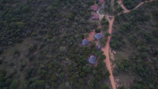 非洲荒野中的一个偏远的小村庄 — 图库视频影像