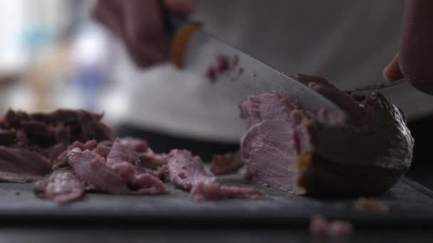 Tjlknl Swedish Roasted Brined Beef Knife Carving Meat Slices — ストック動画