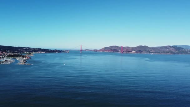 白日时分 加利福尼亚旧金山的马林头角和著名的金门大桥的远景规划 — 图库视频影像