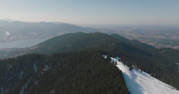 美丽的雪山山顶德国阿尔卑斯山俯瞰风景谷 空中5K无人机 — 图库视频影像