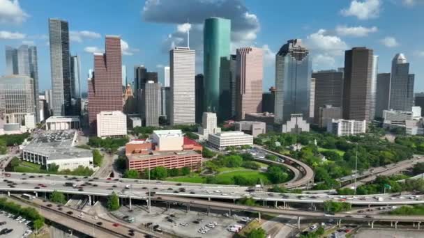Houston Texas Urban City Skyline Bright Sunny Day Interstate Commuter — Video Stock