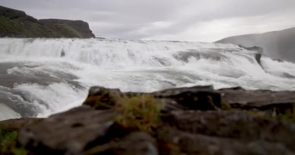 Guffoss Falls Iceland Rocks Gimbal Video — Stockvideo