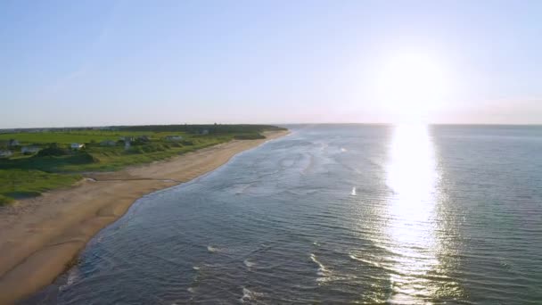 Солнце Садится Над Атлантическим Океаном Thunder Cove Beach Острове Принца — стоковое видео