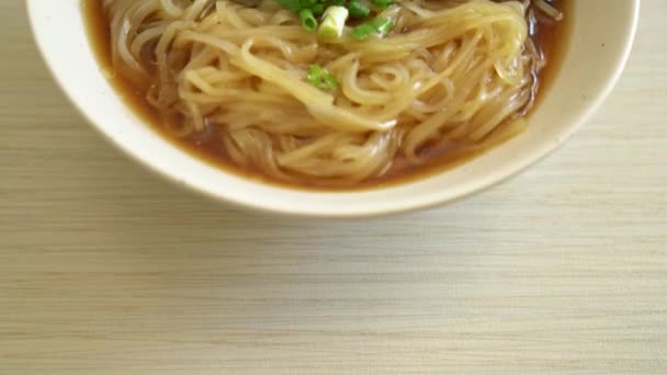 Fideos Pato Con Sopa Pato Estofado Estilo Comida Asiática — Vídeo de stock