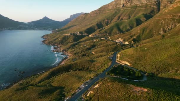 Beautiful Coastline Chapmans Peak Road Sunset Cape Town Aerial — Stockvideo