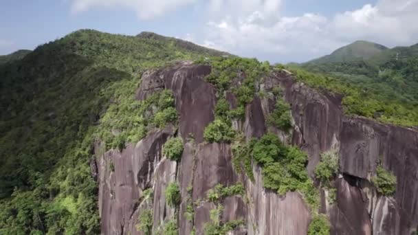 Fast Reverse Dolly Summit Copolia Trail Hike Morne Seychelles National — стокове відео
