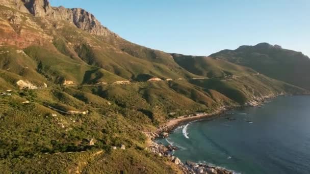 Waves Crashing Mountain Beach Cape Town Chapmans Peak Sunset Aerial — Vídeos de Stock