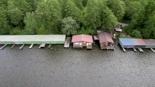 Boat Storage Lakeshore Lake Mirow Houses Huts Drone Shot Panning — Vídeos de Stock