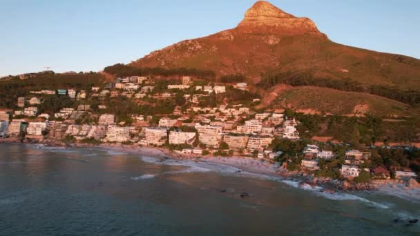 Coastline Clifton Beach Cape Town Sunset View Lions Head Aerial — Stockvideo