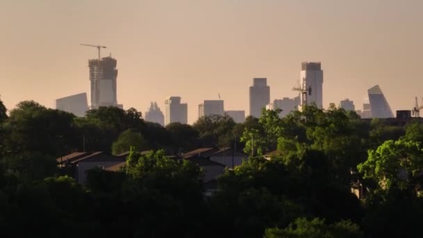 Rising Reveal Austin Texas Downtown Skyline Buildings Hazy Summer Sunrise — 图库视频影像