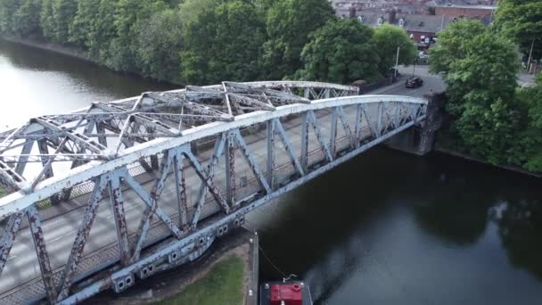 Aerial View Manchester Ship Canal Swing Bridge Warrington England Close — Stockvideo