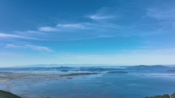 Drone Shot San Juan Islands Sunny Day — Wideo stockowe