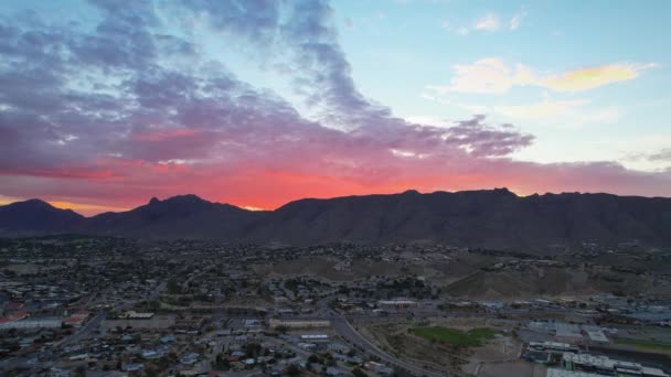 Panoramic Parallax Drone Shot West Paso Texas Beautiful Colorful Sunrise — 图库视频影像