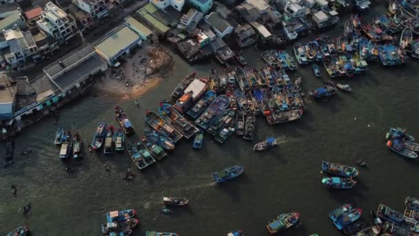 Tracciamento Aereo Della Barca Vela Largo Della Costa Vietnam — Video Stock