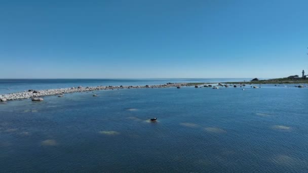 Drone Footage Grey Seal Halichoerus Grypus Lying Large Rock Vaindloo — Vídeo de stock