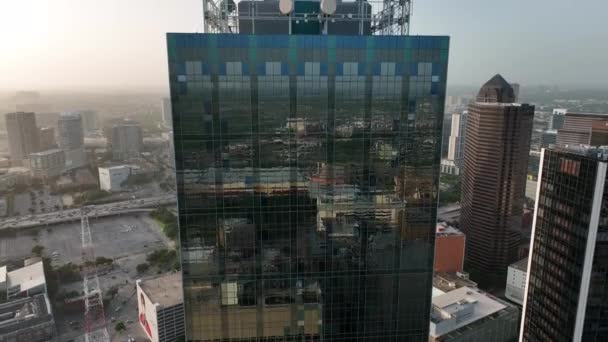 Renesansowa Wieża Centrum Dallas Texas Wschodzące Powietrze Ujawnia Się Podczas — Wideo stockowe