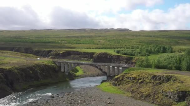 Bridge River Iceland Drone Video Moving Forward — Stockvideo