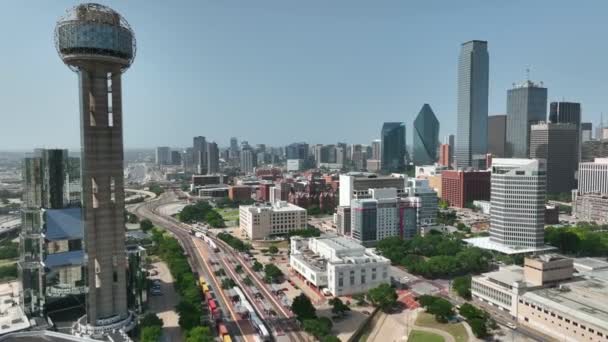 Railroad Tracks Downtown Dallas Texas Aerial Skyline View — Video Stock
